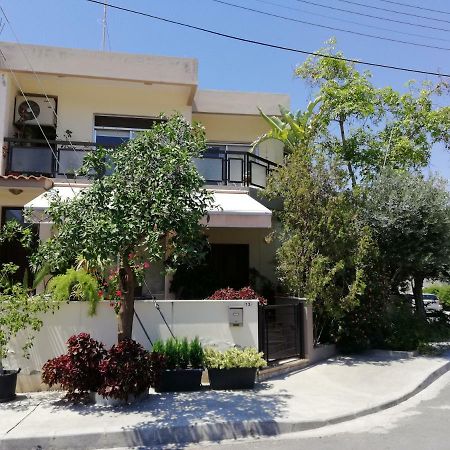 Family Nest In The Heart Of Limassol Villa Екстериор снимка