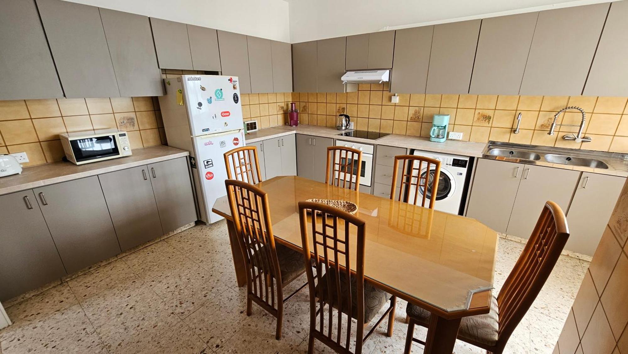 Family Nest In The Heart Of Limassol Villa Екстериор снимка