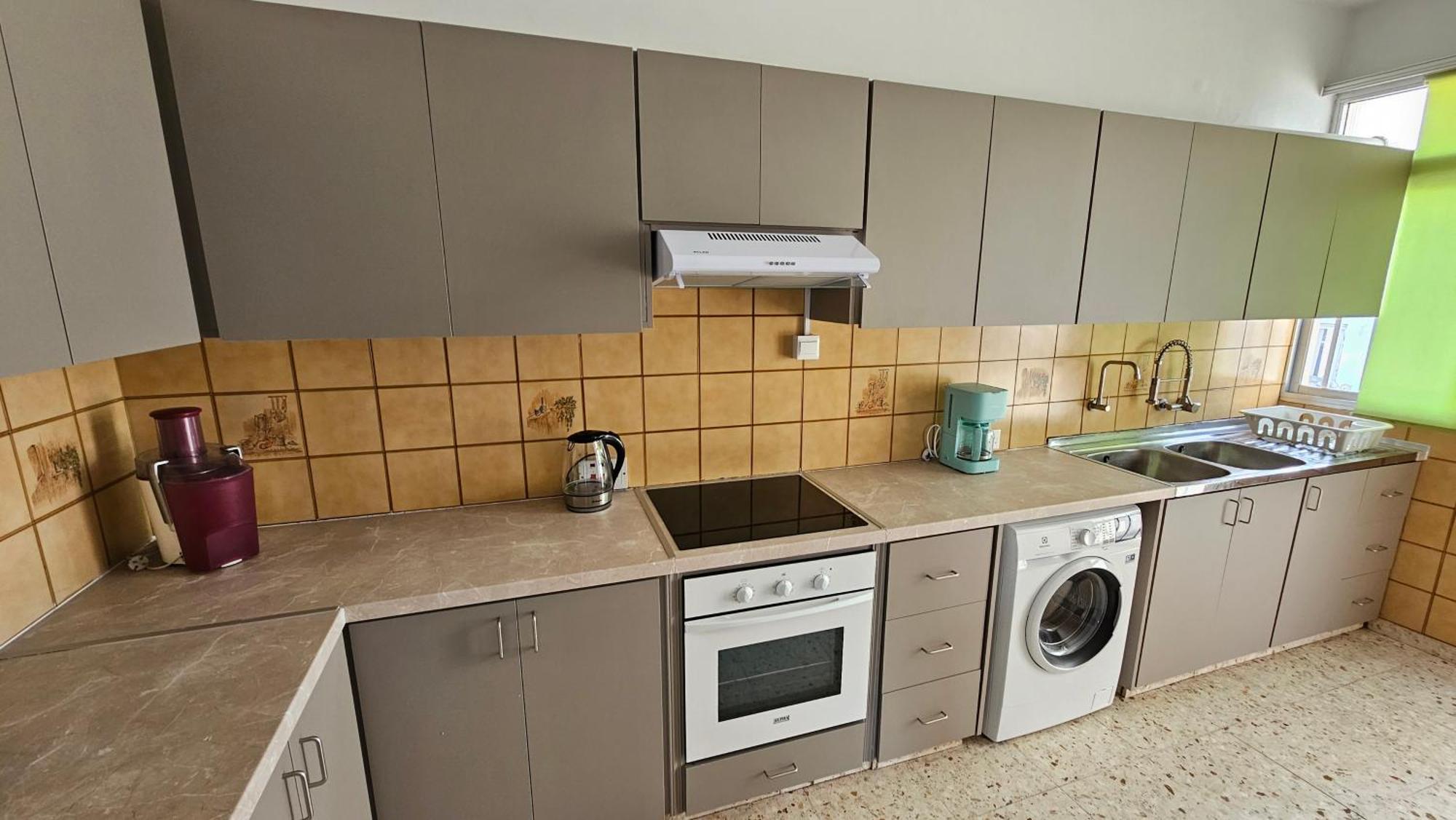 Family Nest In The Heart Of Limassol Villa Екстериор снимка