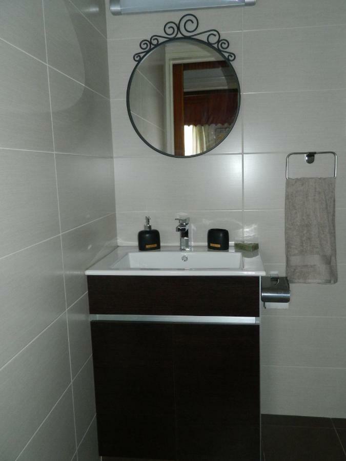 Family Nest In The Heart Of Limassol Villa Екстериор снимка