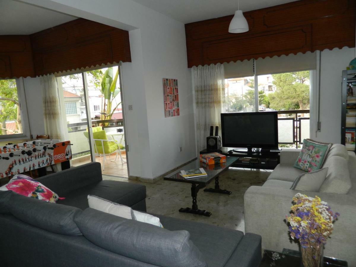 Family Nest In The Heart Of Limassol Villa Екстериор снимка