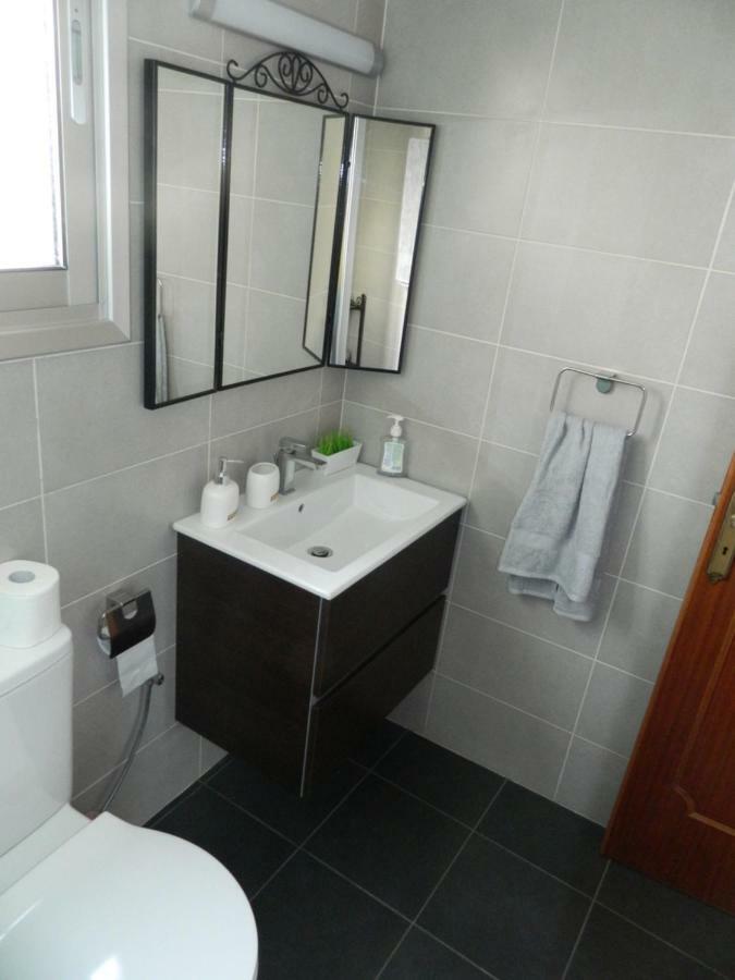Family Nest In The Heart Of Limassol Villa Екстериор снимка